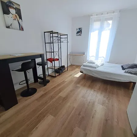 Le 84 アパート ルマン