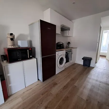 Le 84 アパート ルマン