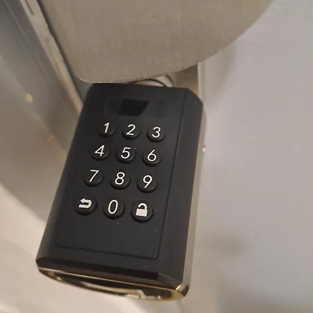 Le 84 Apartament *