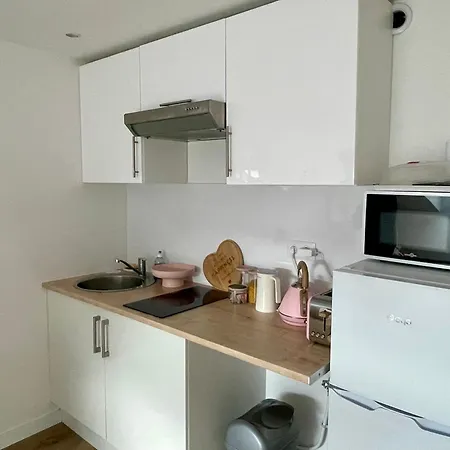 Apartament Le 84 *